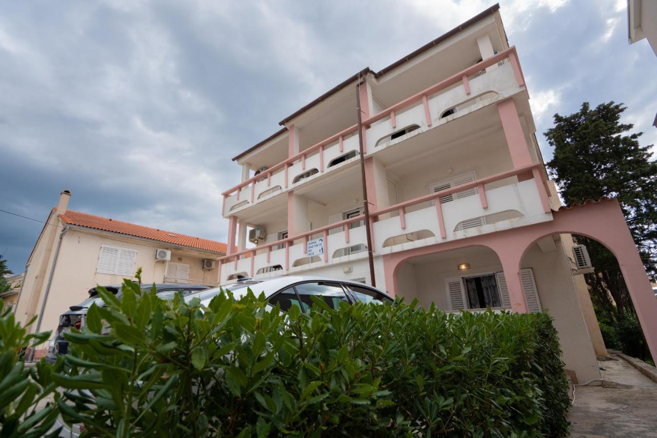 Apartmani Vidusin Novalja Exterior foto